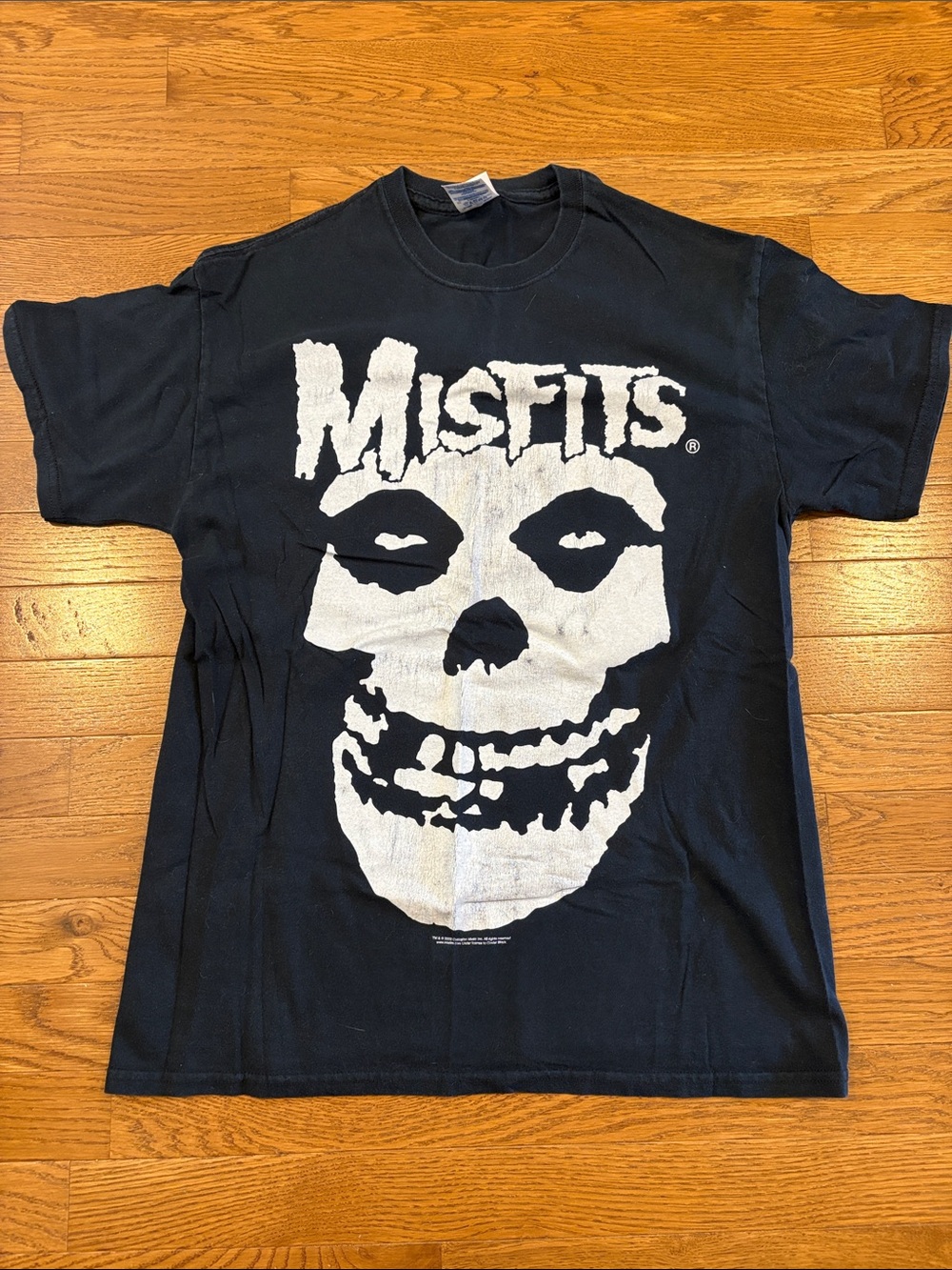 Gildan | Black & White Classic Misfits Logo T-Shirt Size Medium